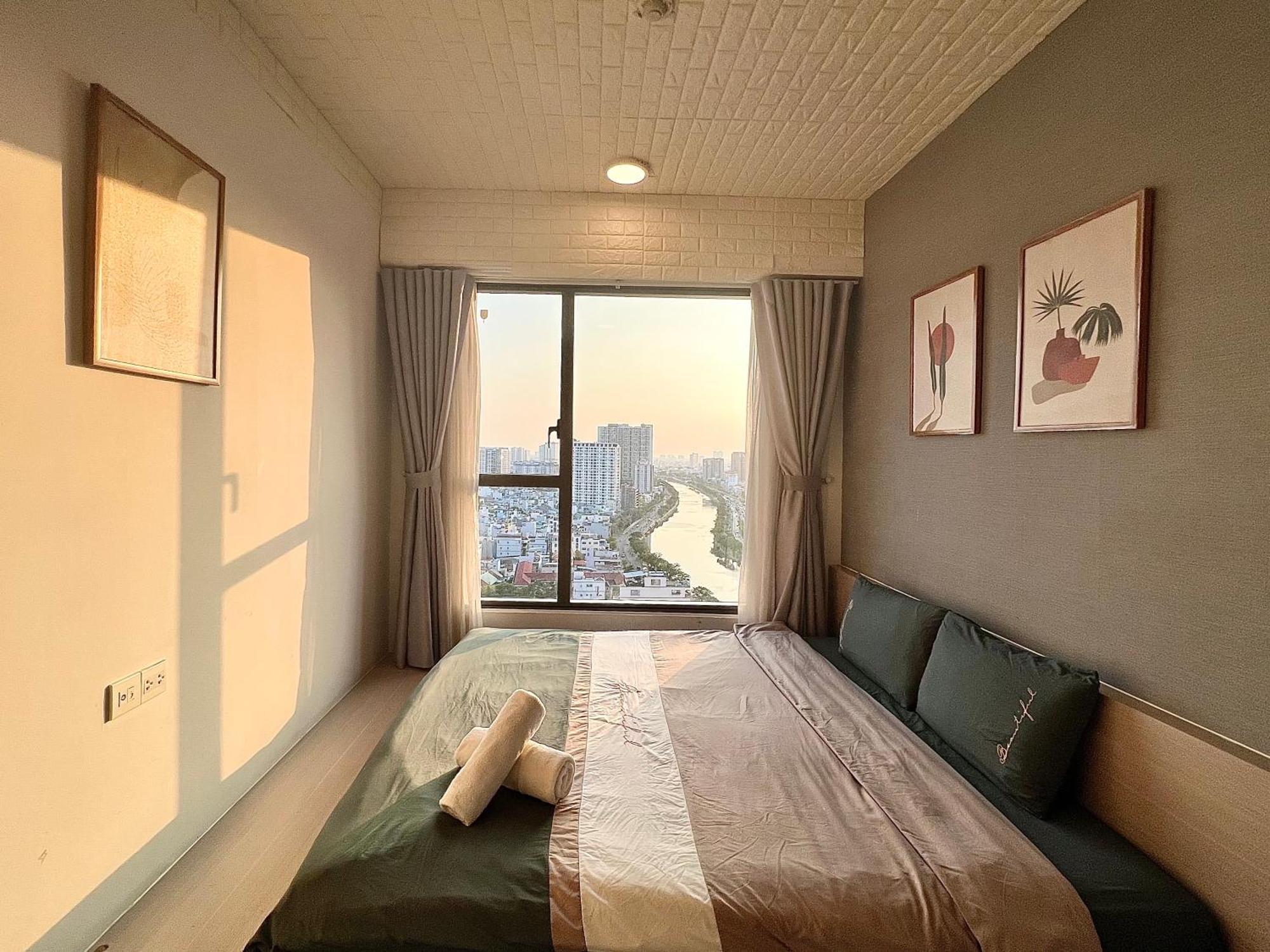 Spacious Saigon - Infinity Pool In Rivergate Ho Chi Minh City Exterior photo